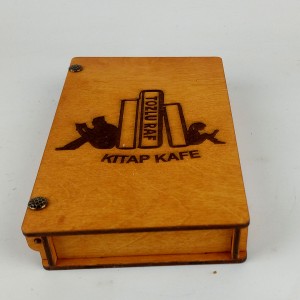Tozlu Raf Kitap Kafe