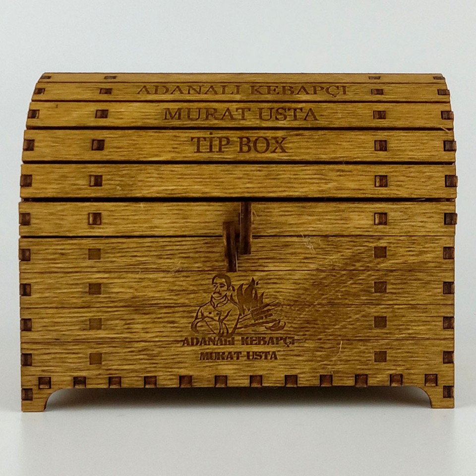 ADANALI KEBAPÇI MURAT USTA