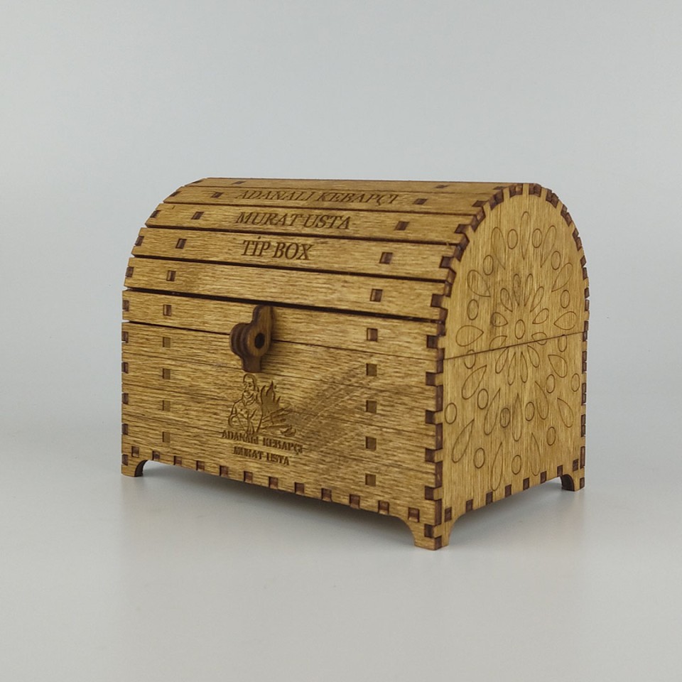 ADANALI KEBAPÇI MURAT USTA