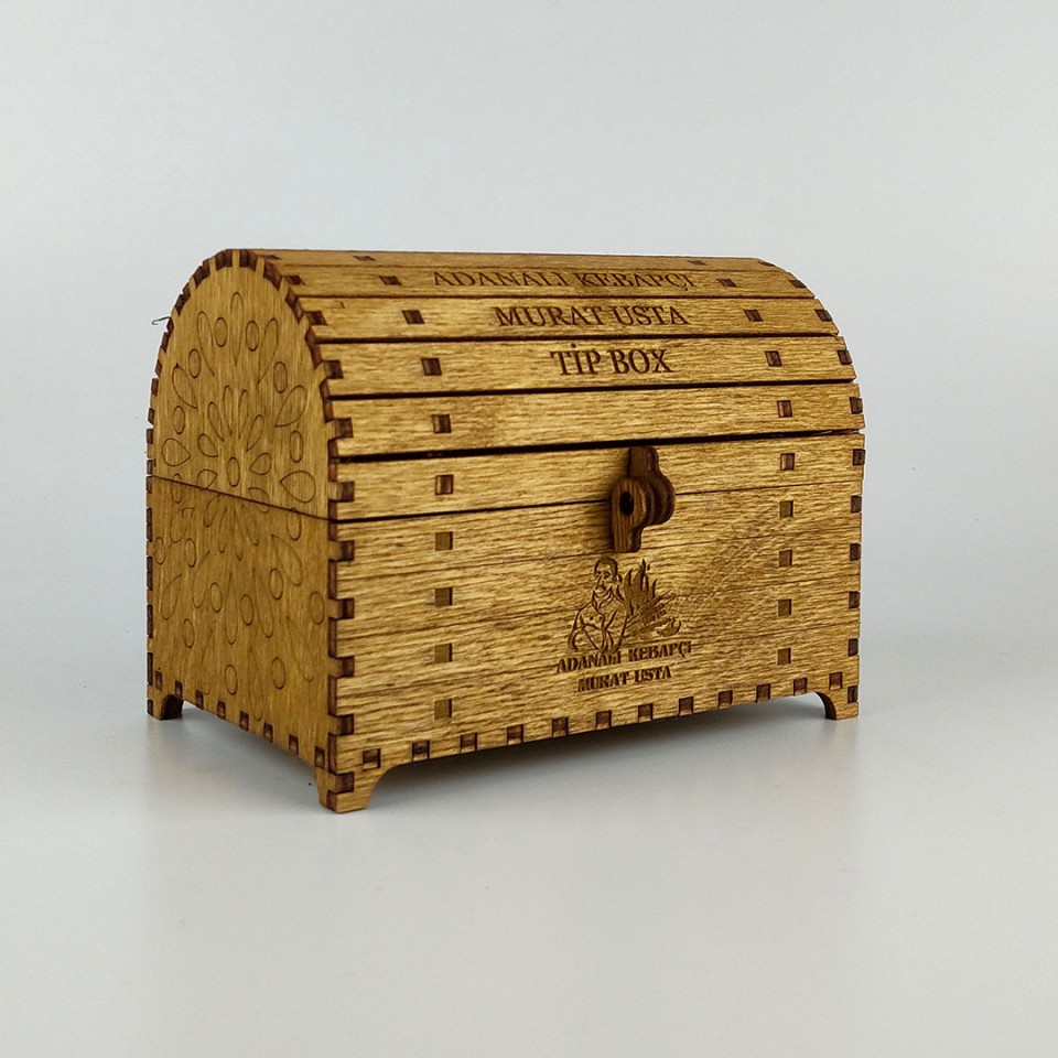 ADANALI KEBAPÇI MURAT USTA