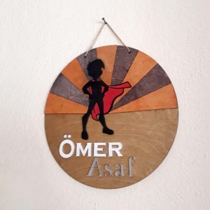 İthal Ahşap Bebek - Çocuk Kapı Süsü Süper Çocuk Model 3