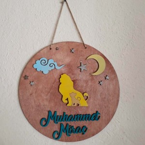 İthal Ahşap Bebek - Çocuk Kapı Süsü Aslan Oğlum Model 6
